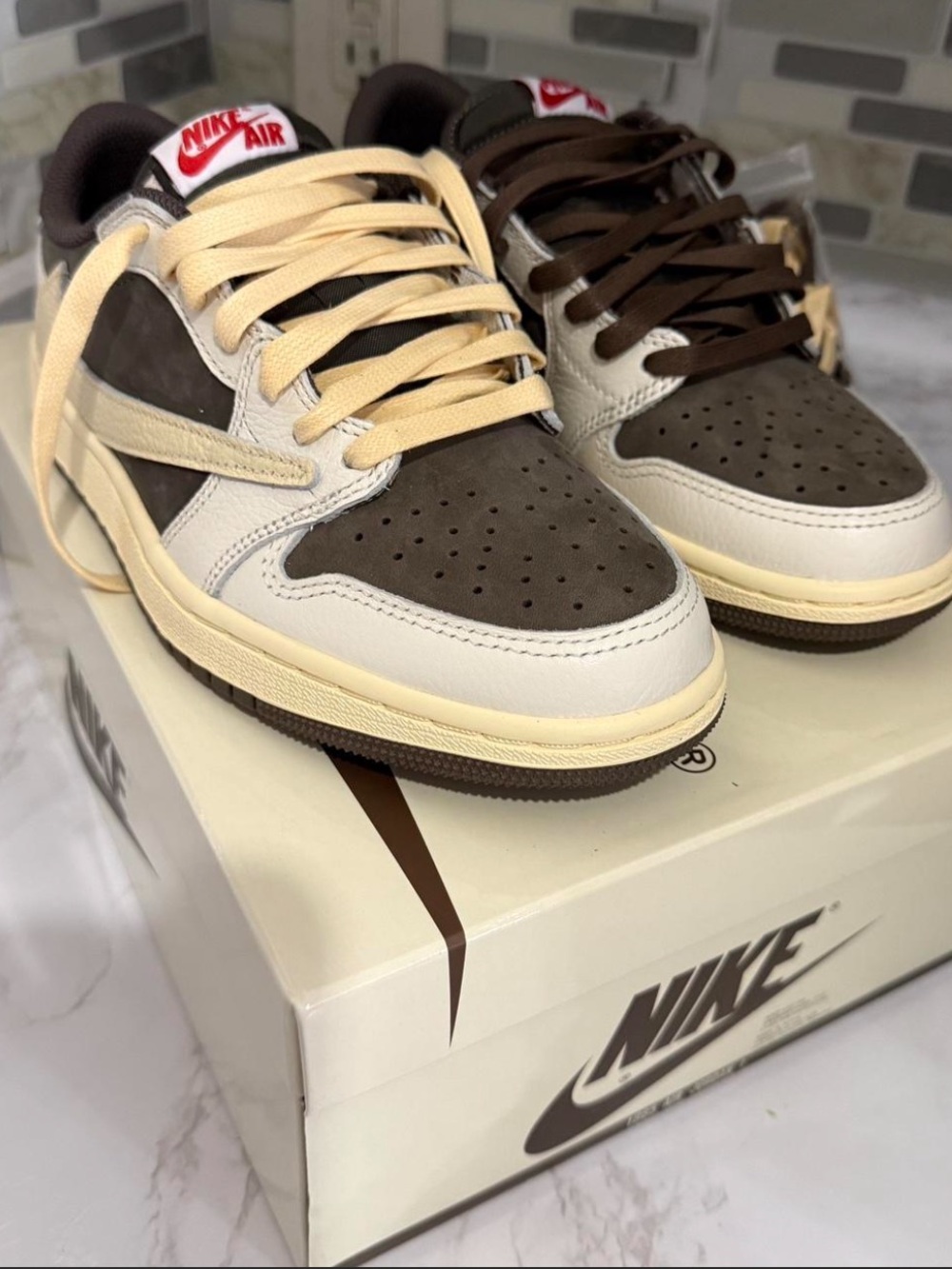 TRAVIS SCOTT SNEAKERS New Jordan 1 Retro Low OG SP Travis Scott